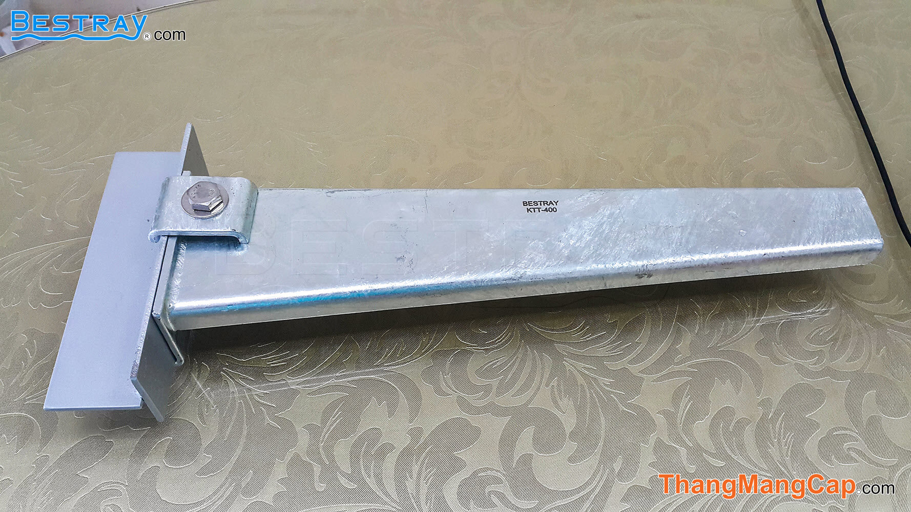 hinh-b7-3 thanh treo tường